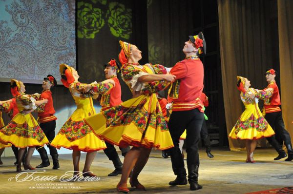 Folklore show "Russia In Fairytales" in Youth House on Vasilyevsky Island in Saint-Petersburg